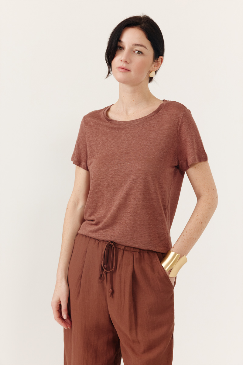 CAMISETA AUGUSTO COLOR MARRÓN 1